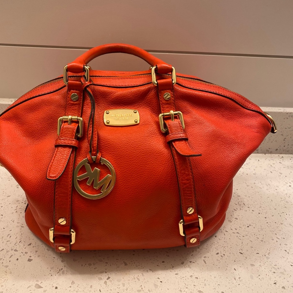 Authentic Michael Kors bag - Picture 2 of 4